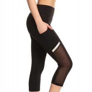 🌼🌼Black Capri Leggings 🌼